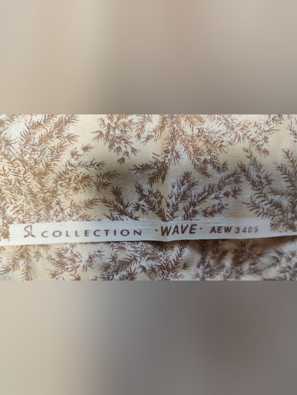 NEW! 1 and 1/3 Yard Quilt Fabric - Beige Branches Blender - 100% Cotton - Picture 4 of 4